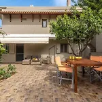 Citrea Stylish House With Garden Near Beach