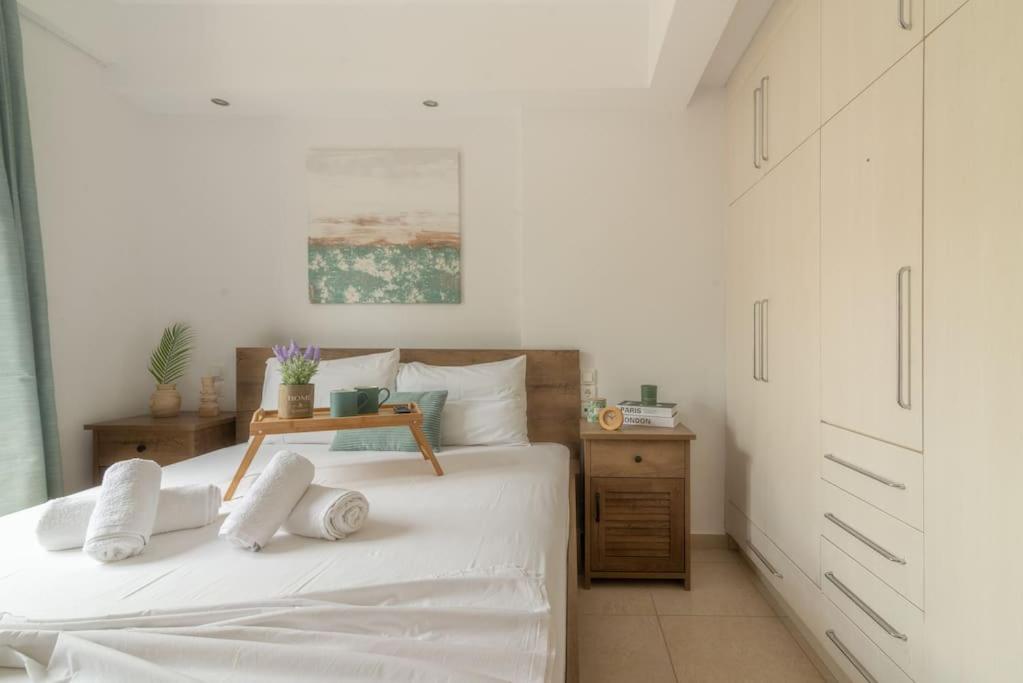Citrea Stylish House With Garden Near