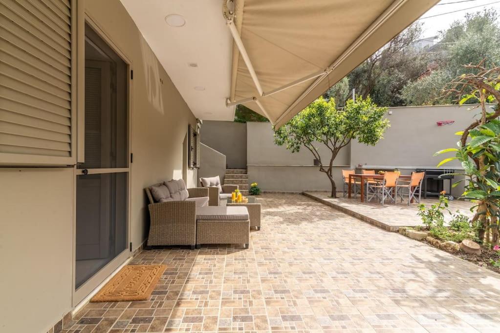 Citrea Stylish House With Garden Near Hébergement de vacances *