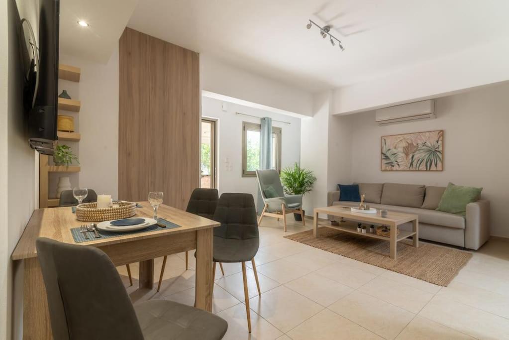Hébergement de vacances Citrea Stylish House With Garden Near *